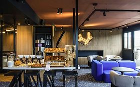 Les Trois Couronnes Panoramique Cité